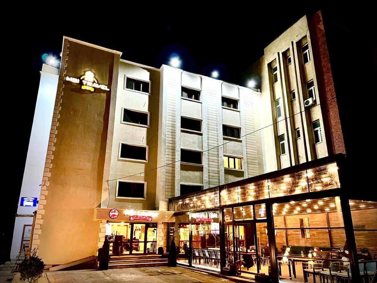 Mbi Travel Inn Крайова Екстериор снимка