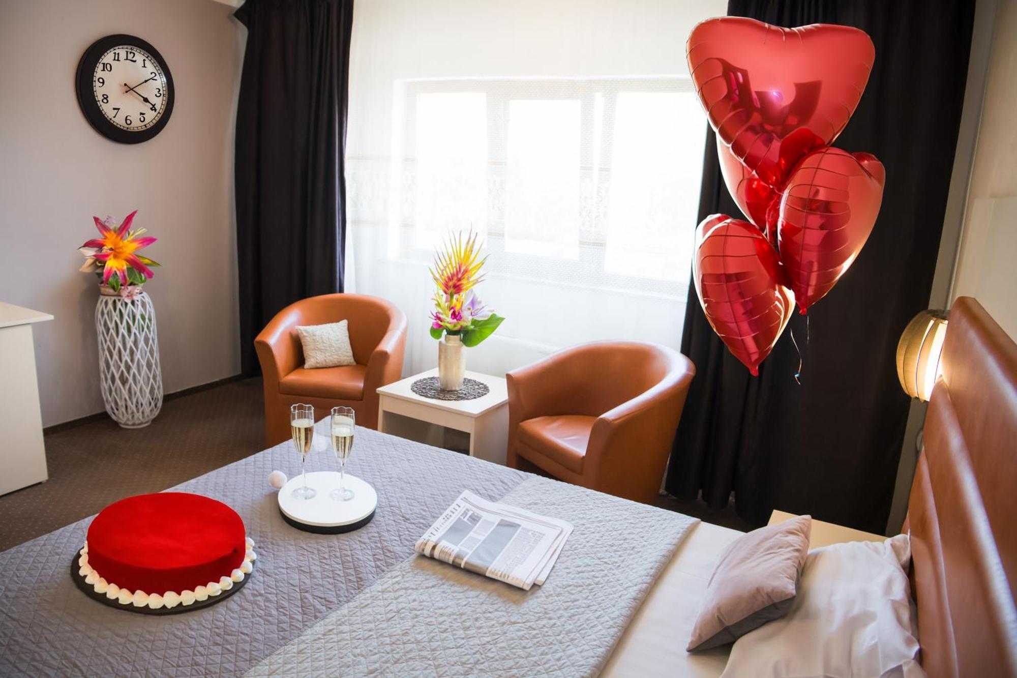 Mbi Travel Inn Крайова Екстериор снимка